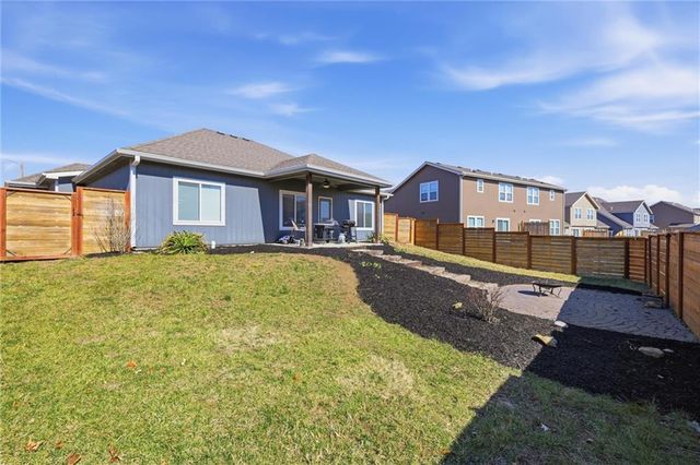 2705 Chasehire Drive, Lawrence, KS 66046