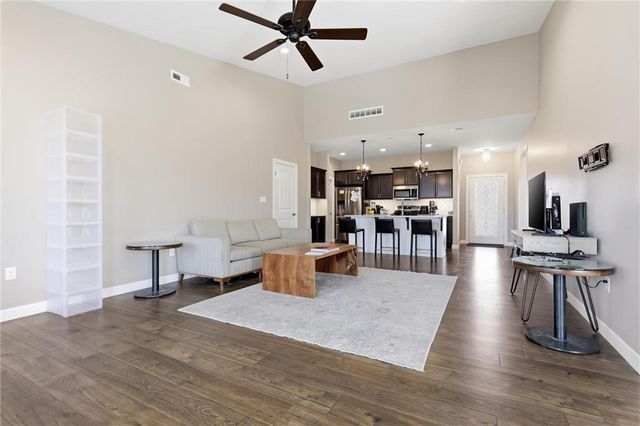 2705 Chasehire Drive, Lawrence, KS 66046