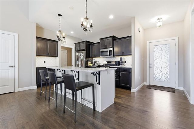 2705 Chasehire Drive, Lawrence, KS 66046