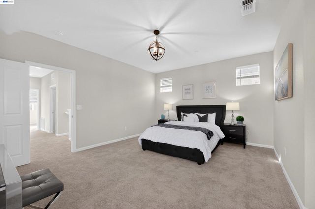 1005 S Fowler Ln, Mountain House, CA 95391