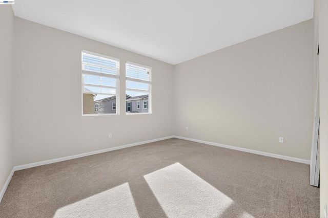 1005 S Fowler Ln, Mountain House, CA 95391