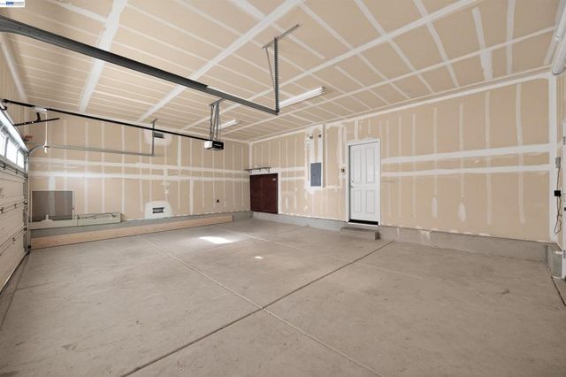 1005 S Fowler Ln, Mountain House, CA 95391