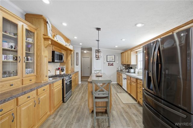 5455 Southwestern Boulevard 21, Hamburg, NY 14075