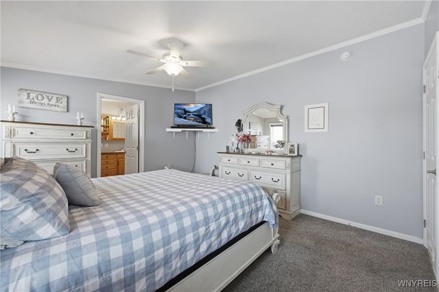 5455 Southwestern Boulevard 21, Hamburg, NY 14075