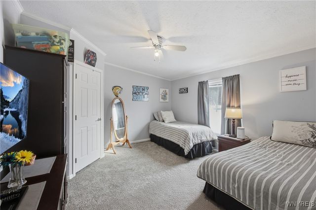 5455 Southwestern Boulevard 21, Hamburg, NY 14075