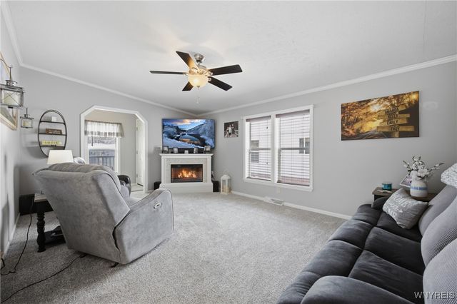 5455 Southwestern Boulevard 21, Hamburg, NY 14075