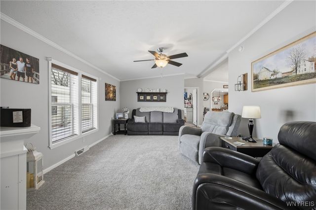 5455 Southwestern Boulevard 21, Hamburg, NY 14075