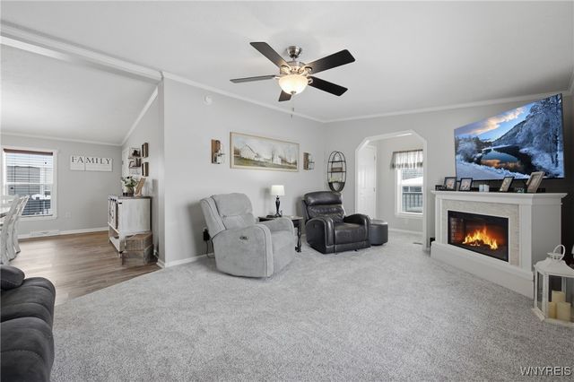 5455 Southwestern Boulevard 21, Hamburg, NY 14075