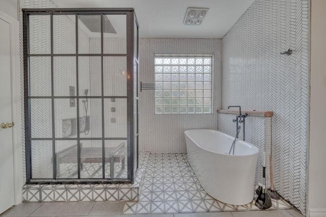 9606 Oakland Lake Way, Missouri City, TX 77459