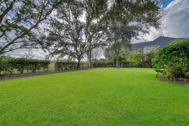 9606 Oakland Lake Way, Missouri City, TX 77459