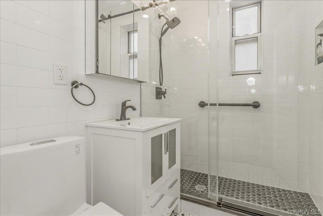 105-38 63rd Drive 1N, Forest Hills, NY 11375