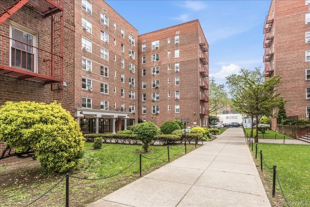 105-38 63rd Drive 1N, Forest Hills, NY 11375