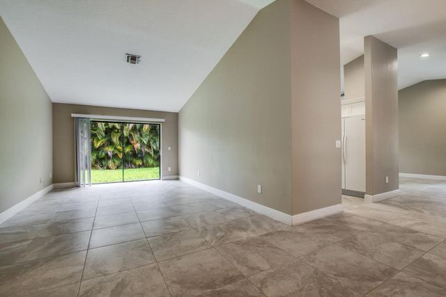 2713 Yarmouth Drive, Wellington, FL 33414