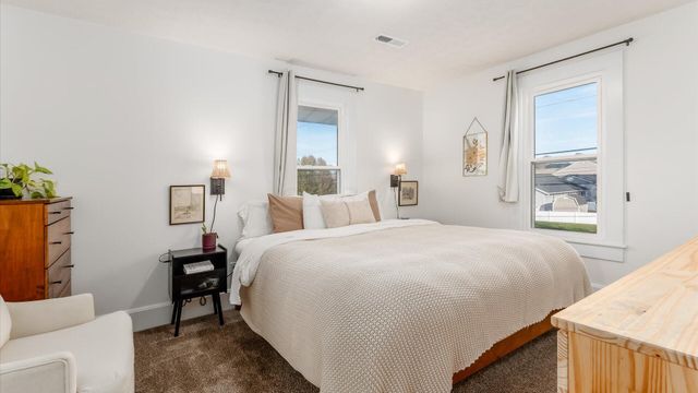 1953 Horns Hill Road NE, Newark, OH 43055