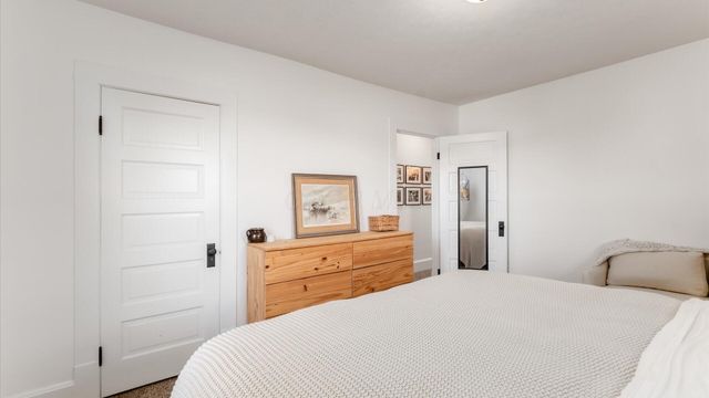 1953 Horns Hill Road NE, Newark, OH 43055