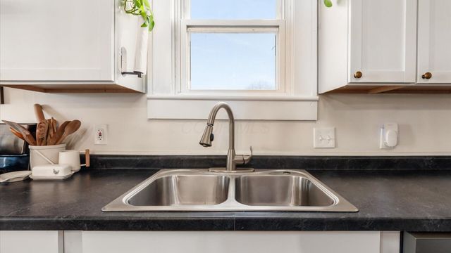 1953 Horns Hill Road NE, Newark, OH 43055