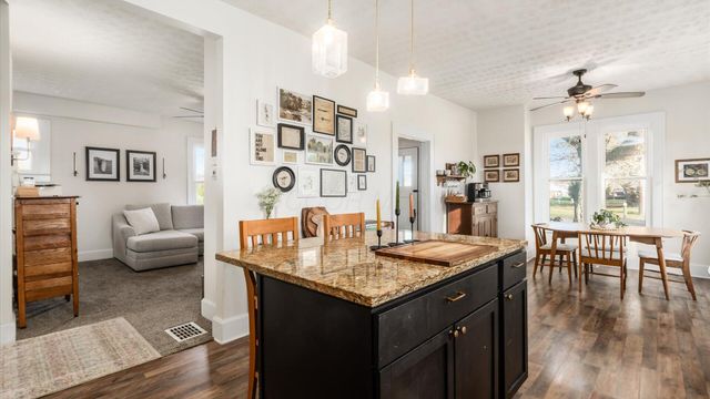 1953 Horns Hill Road NE, Newark, OH 43055