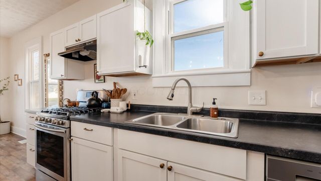 1953 Horns Hill Road NE, Newark, OH 43055