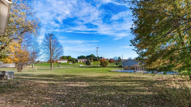 1953 Horns Hill Road NE, Newark, OH 43055