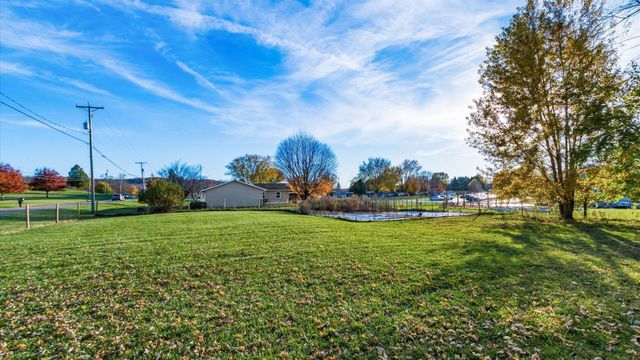 1953 Horns Hill Road NE, Newark, OH 43055