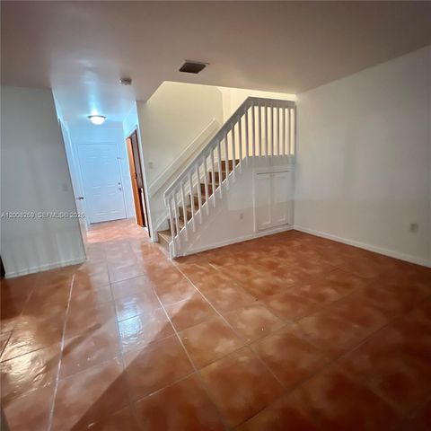 6235 SW Kendale Lakes Cir 239, Miami, FL 33183