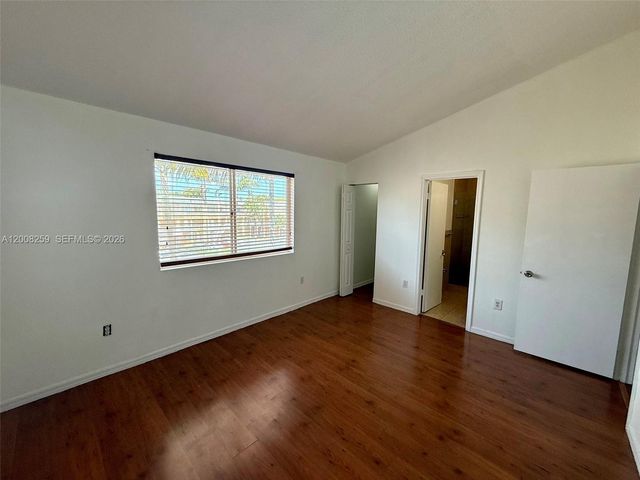 6235 SW Kendale Lakes Cir 239, Miami, FL 33183