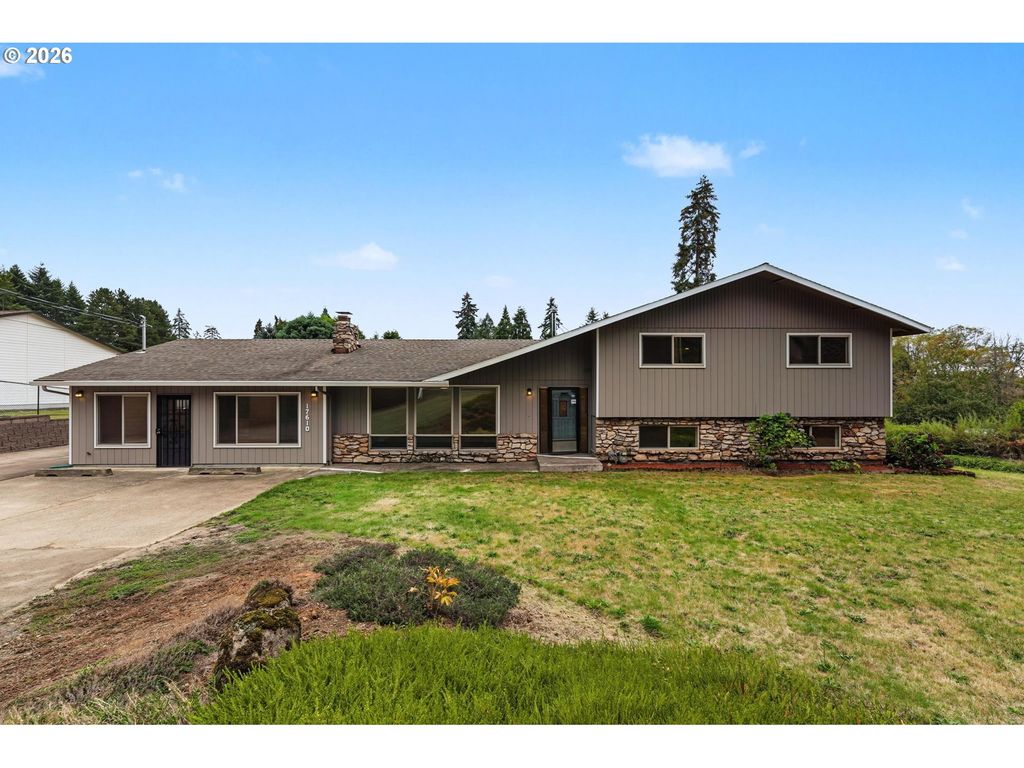 17610 Se SUNNYSIDE Rd, Damascus, OR 97089