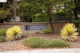 240 Caldecott Ln 208, Oakland, CA 94618