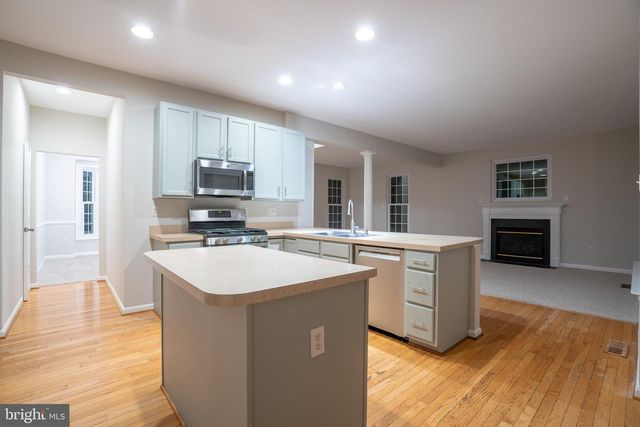 11424 NEELSVILLE CHURCH RD, Germantown, MD 20876