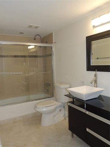 3101 N Country Club Drive 107, Aventura, FL 33180