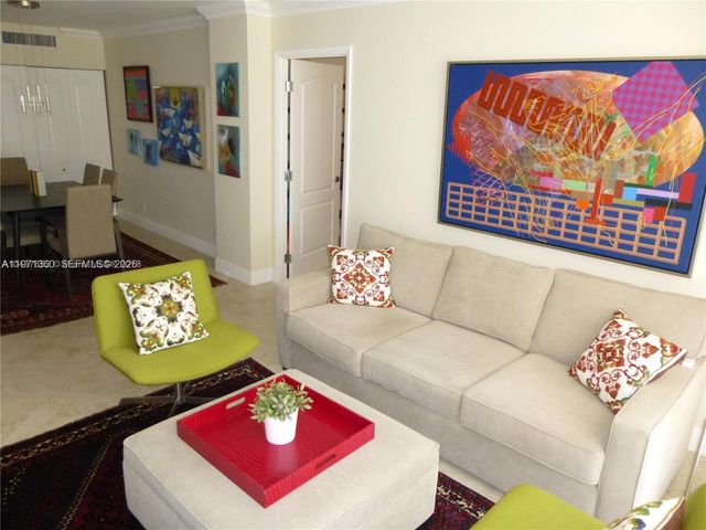 3101 N Country Club Drive 107, Aventura, FL 33180