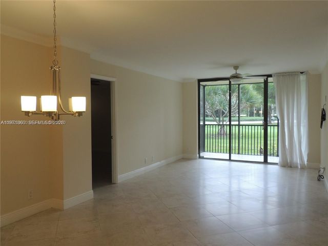 3101 N Country Club Drive 107, Aventura, FL 33180