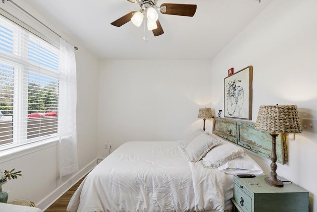 1245 Graves Harbor TRL 2101, Huddleston, VA 24104