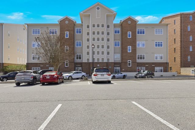 1245 Graves Harbor TRL 2101, Huddleston, VA 24104