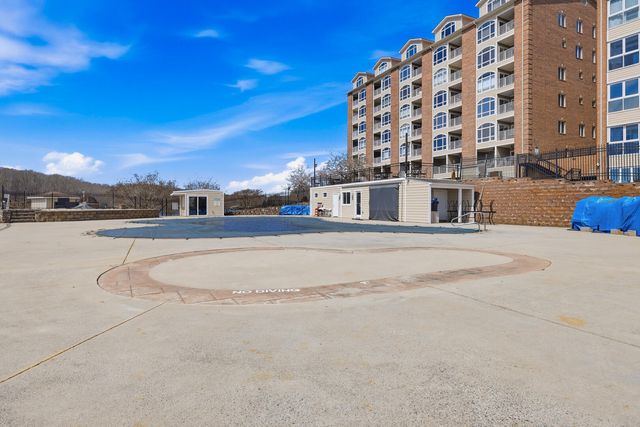 1245 Graves Harbor TRL 2101, Huddleston, VA 24104