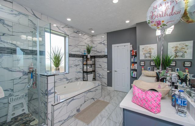 126 Road 5210, Cleveland, TX 77327