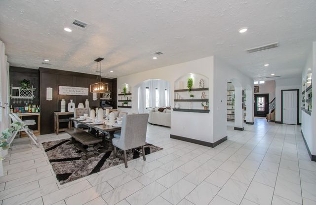 126 Road 5210, Cleveland, TX 77327