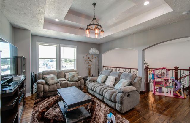 126 Road 5210, Cleveland, TX 77327