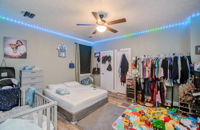 126 Road 5210, Cleveland, TX 77327