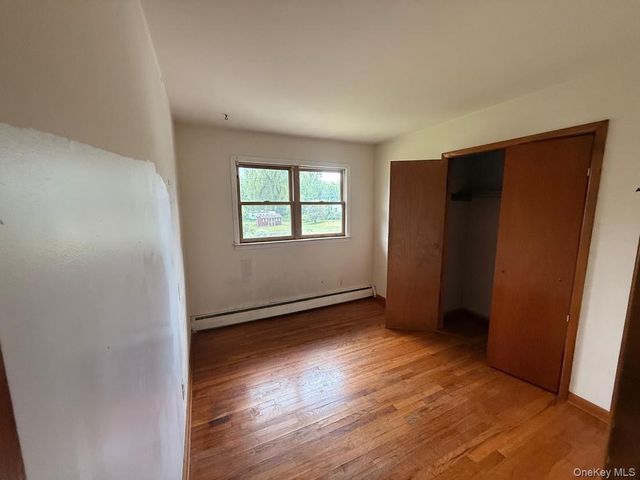 6 Lannis Avenue, New Windsor, NY 12553