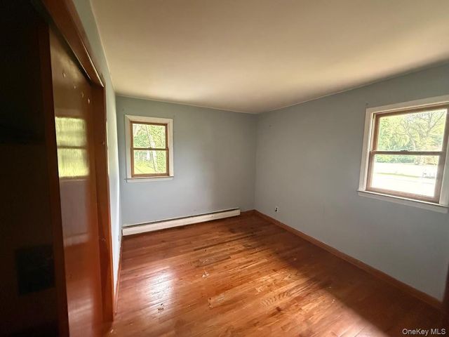 6 Lannis Avenue, New Windsor, NY 12553