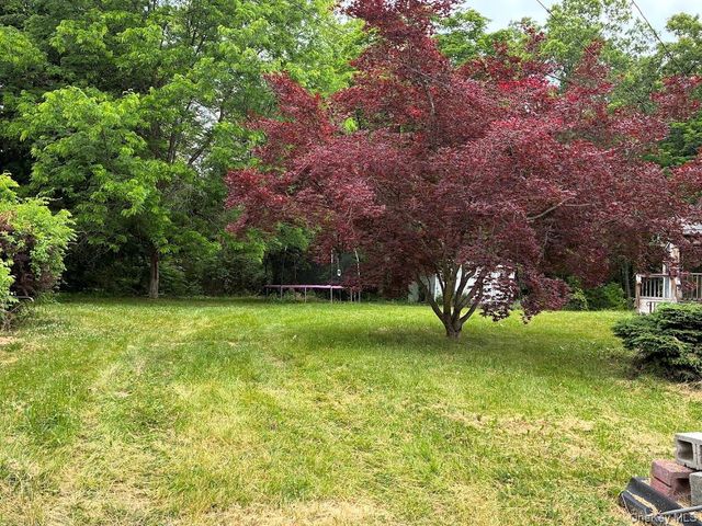 6 Lannis Avenue, New Windsor, NY 12553