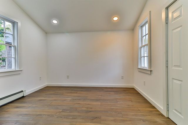 194 Main St, Dennis, MA 02638