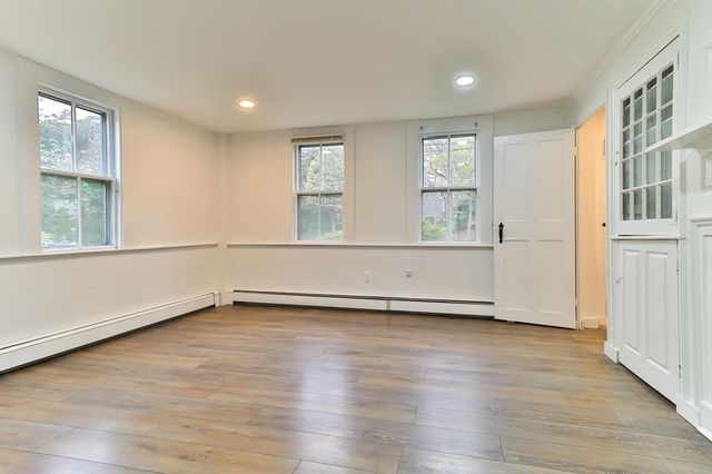 194 Main St, Dennis, MA 02638