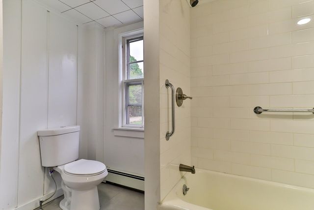 194 Main St, Dennis, MA 02638