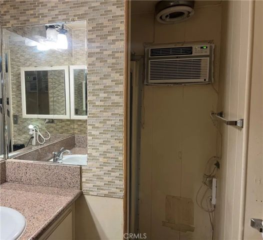 718 Sycamore 21, Vista, CA 92083