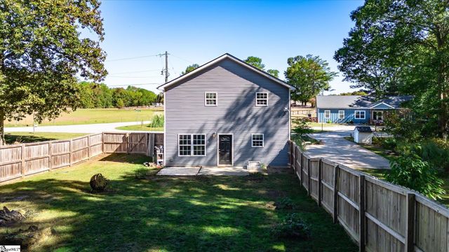 308 Burgess School Road, Pelzer, SC 29669