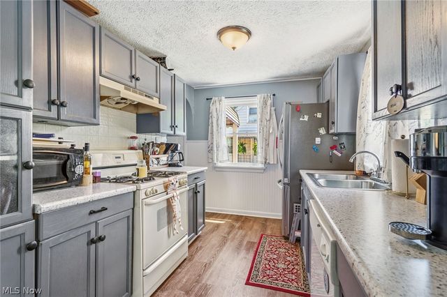 222 Genoa Avenue SW, Massillon, OH 44646