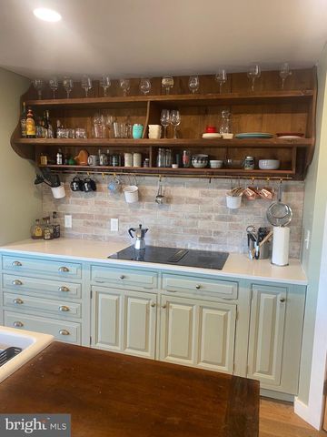 101 BEACHSIDE DR, Stevensville, MD 21666