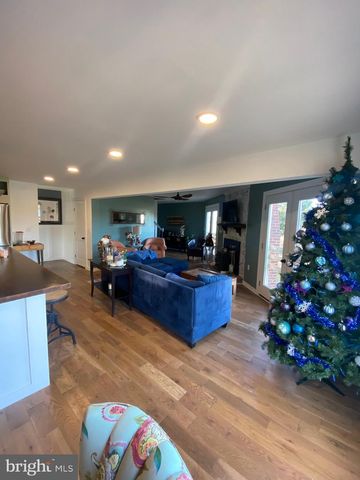 101 BEACHSIDE DR, Stevensville, MD 21666